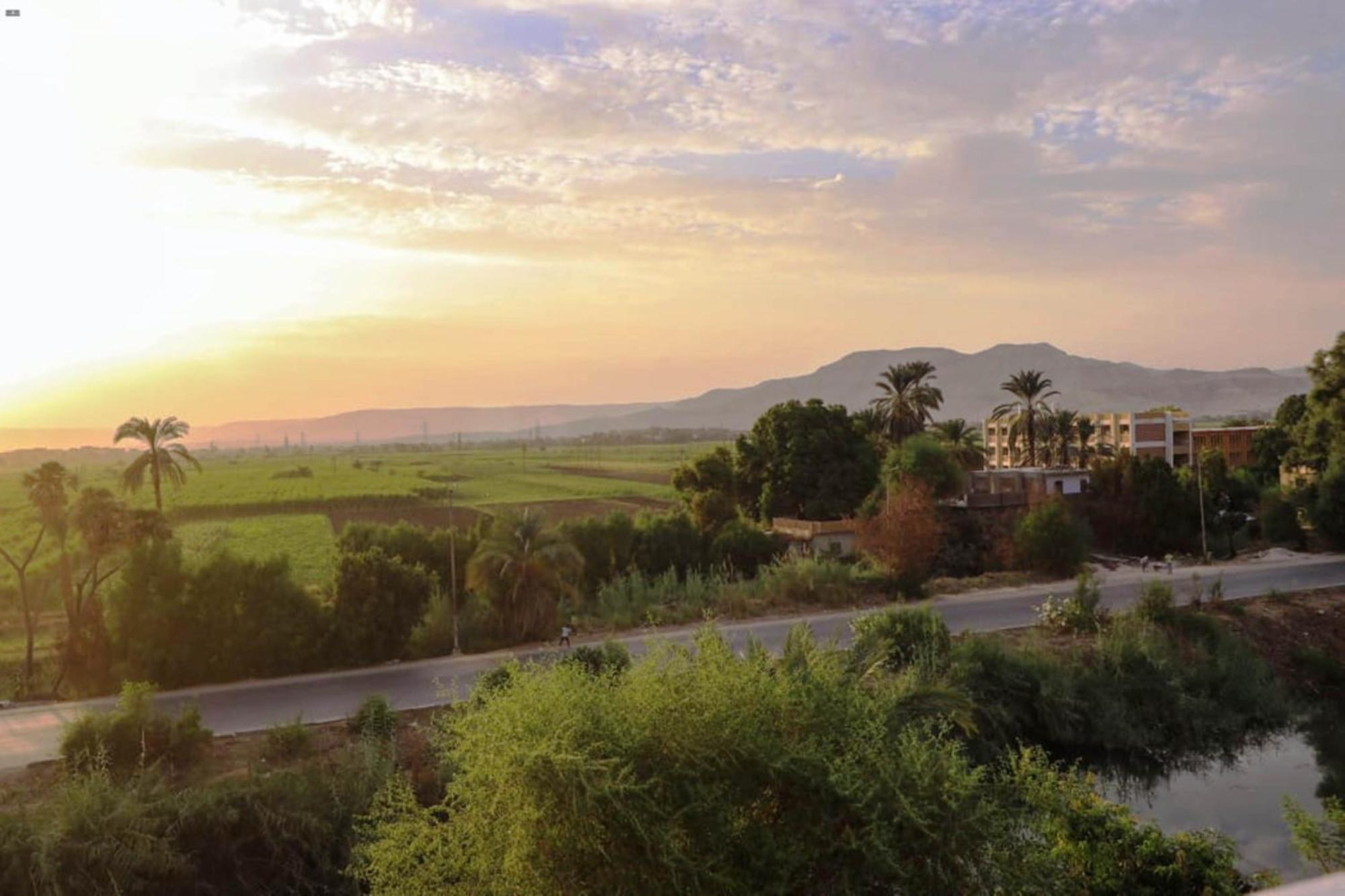Luxor View Hostel Bagian luar foto