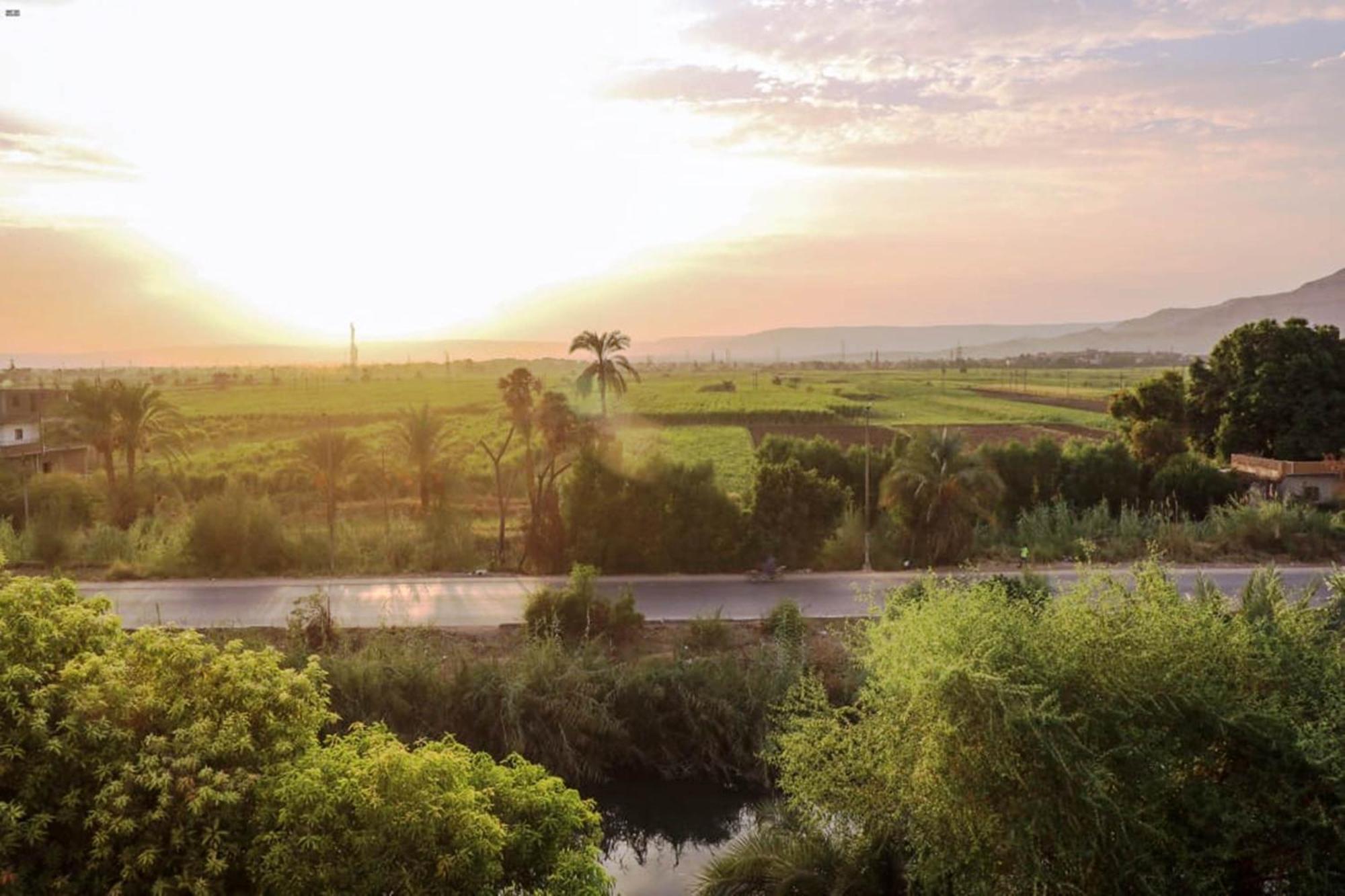 Luxor View Hostel Bagian luar foto
