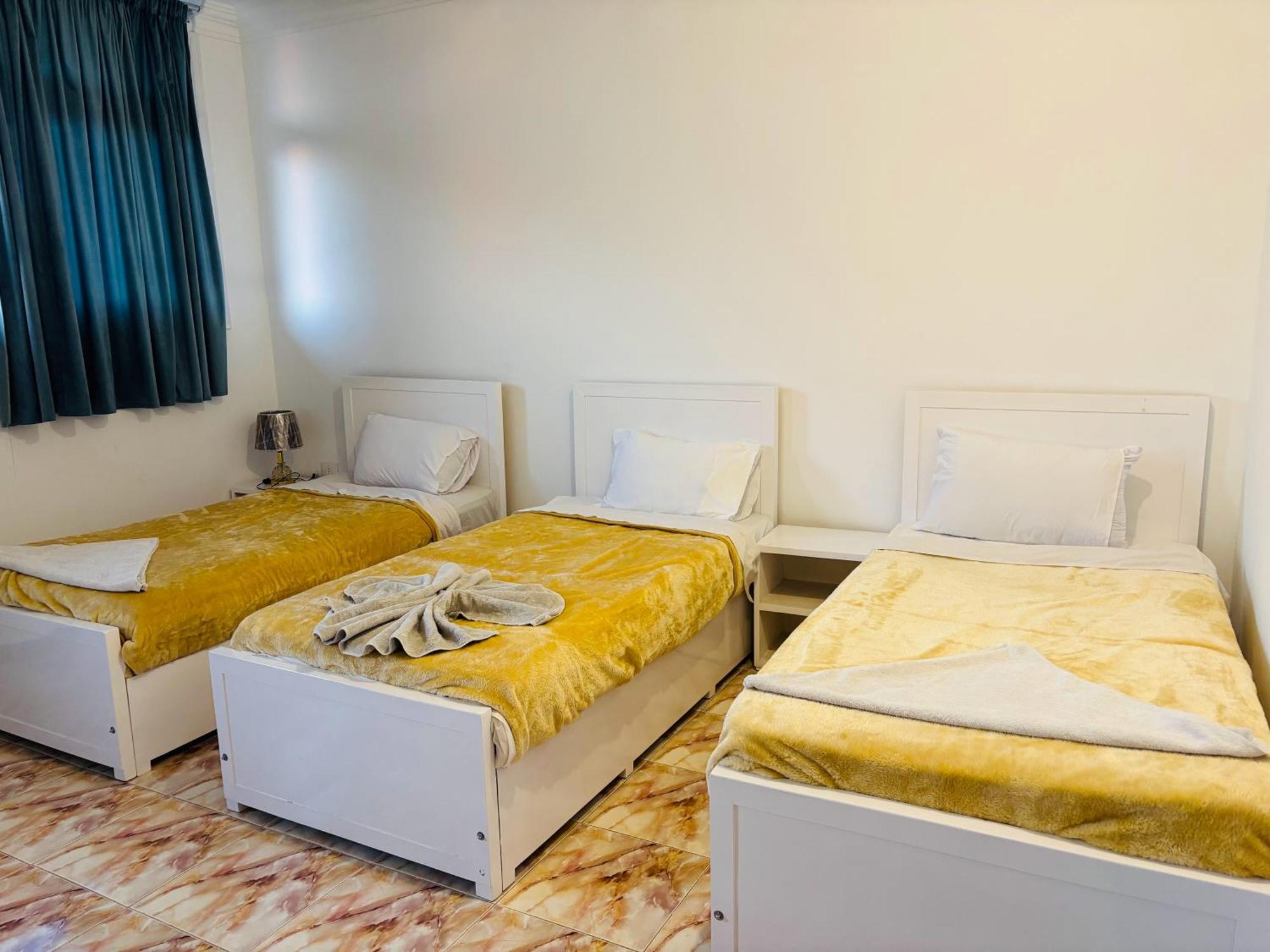 Luxor View Hostel Bagian luar foto